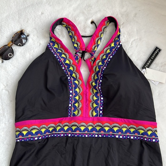NWOT Trina Turk Plus Tanzania Scarf Plunge One Piece Swimsuit Size W22 - Picture 4 of 9